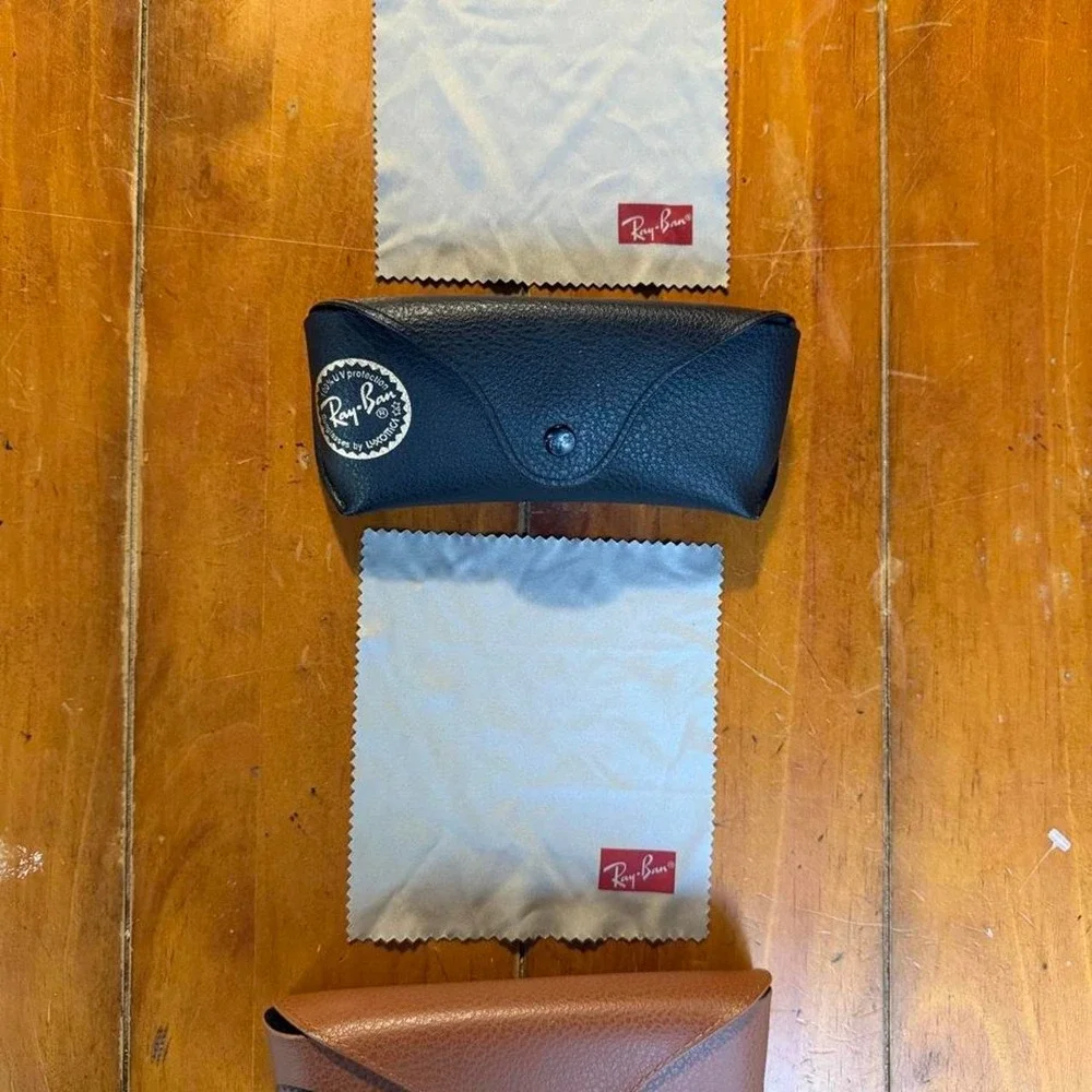 Lot of 2 Ray-Ban Sunglasses Snap Case in Black and Brown w/ Cloth